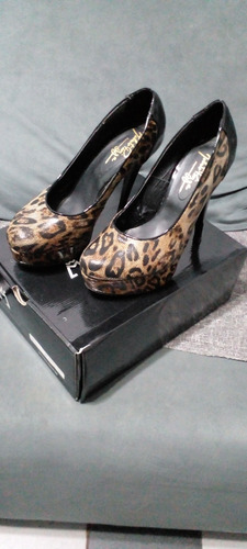 Stilletos Animal Print Y Negro Num 40  Byroberto Piazza 