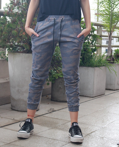 Jogger Gabardina Elastizada Liviana Hombre Con Cordón