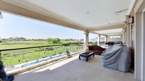 Venta Casa De 6 Ambientes Con Pileta En Haras Santa Maria
