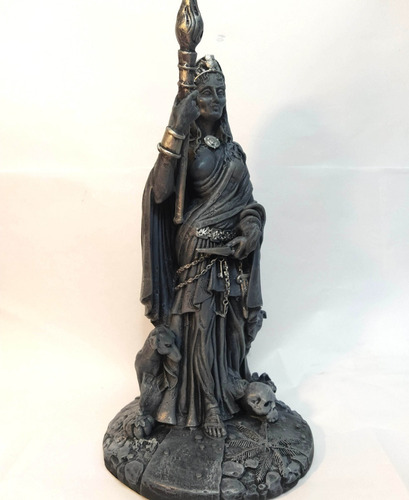 Deusa Hecate Estatua Em Resina 29 Cm