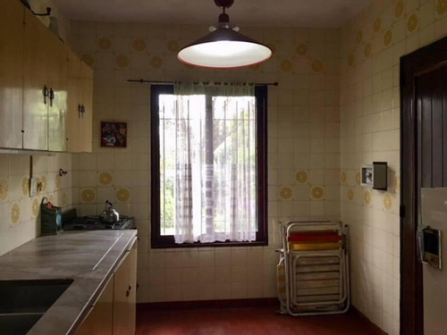 Casa Colonial Impecable En Un Lindo Lote Parquizado En Venta
