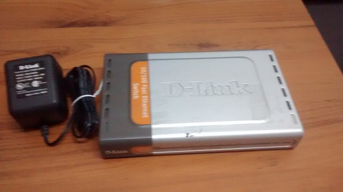Imagen 1 de 5 de Switch D-link 8 Puertos. Modelo Des 1008d