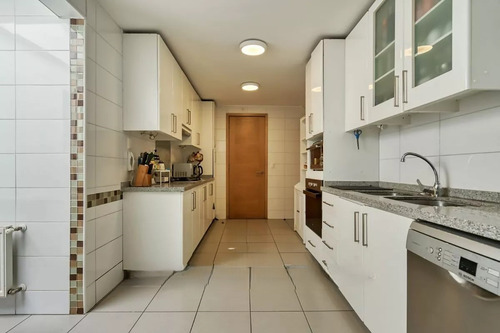 Casa En Venta De 4 Dorm. En Codominio