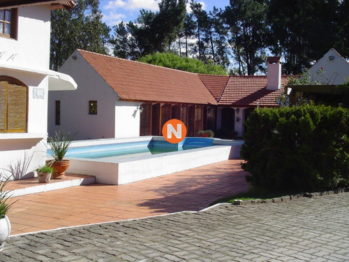 Excelente Negocio, Precio Rebajado, Venta 4.000 Metros De Tierra.- Ref: 216273