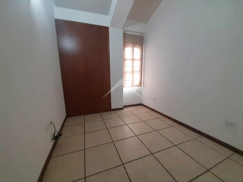 Imagen 2 de 13 de Apartamento En Alquiler En El Conjunto Residencial Pueblo Viejo