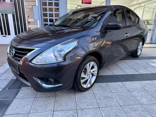 Nissan Versa 1.6 Sense