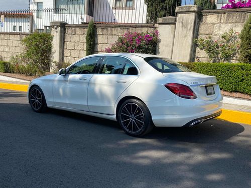 Mercedes-benz C200 Sport Hybrid.