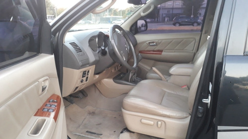 Toyota Sw4 3.0 Srv Cuero I 171cv 4x4 2011