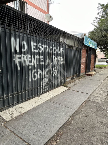 Departamento En Venta De 3 Dorm. O Local En Maipú