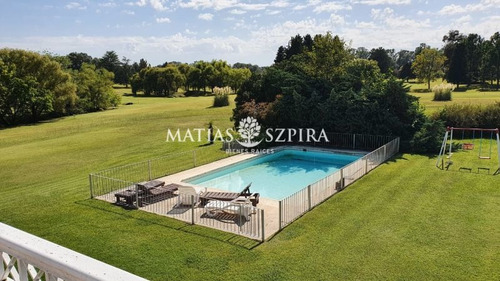 Casa En Venta En Luján