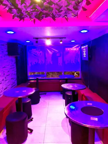 Karaoke Bar