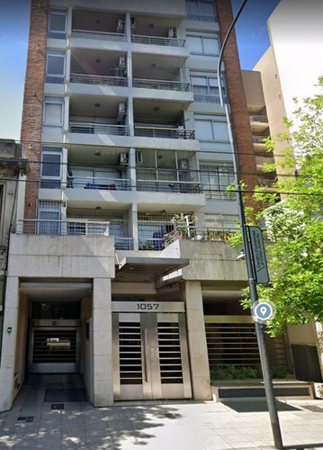 Excelente 3 Ambientes Con Cochera, Piso Alto, Muy Luminoso.