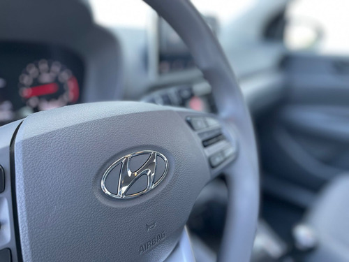 Hyundai HB20S 1.0 Comfort Plus Flex 4p