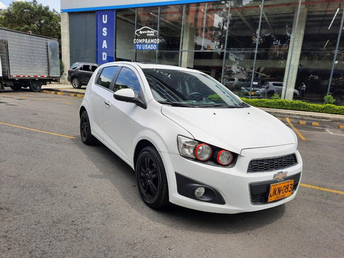 Imagen 7 de 14 de Chevrolet Sonic Lt Hach Back M/t 1.6