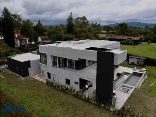 Estrena. ¡imponente Y Perfecta! Piscina, Jacuzzi,...(mls#242405)