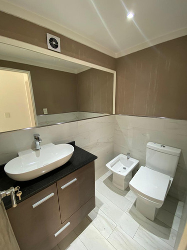 Departamento De 3 Amb. En Alquiler, Amenities, Cochera. Torre Crystal. L De Zamora.
