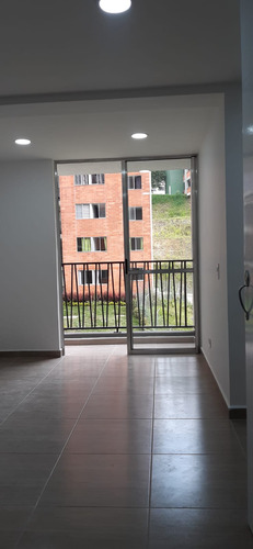 Arriendo Apartamento En Santa Ana, Bello