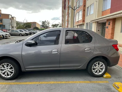 Renault Logan 1.6 Expression / Life +