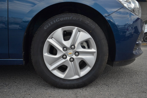 Imagen 10 de 15 de Chevrolet Cavalier Ls 2020 Azul