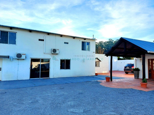 Imagen 1 de 30 de Colonia Del Sacramento - Importante Propiedad 2 Casas En Venta