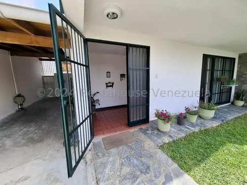 Venta Casa Alto Prado 24-24973 Yg