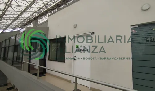 Oficina En Arriendo En Cabecera Del Llano. Cod A3964