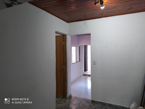 Imagem 6 de 12 de Vende-se Casa R$ 95.000.00