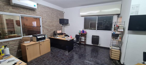 Imagen 10 de 14 de Galpón Industrial 1250 M² Baños, Vestuarios Y Oficinas - 9 De Abril