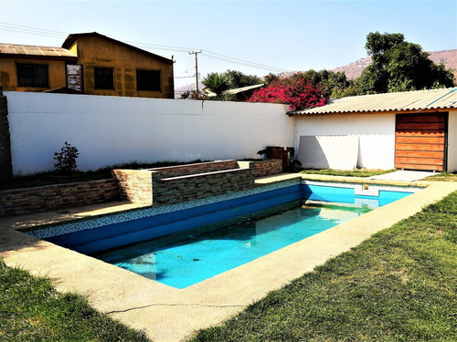 Casa En Venta De 4d 3b, En La Calera. Región De Valparaíso.