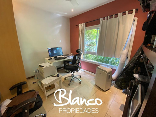 Muy Linda Casa A La Venta En El Barrio La Lomada - Pilar