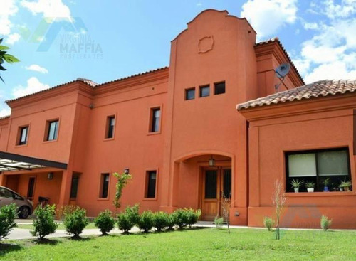 Casa En La Berlina, Pilará