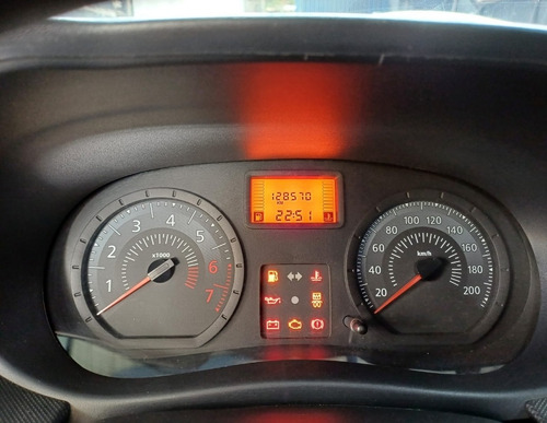 Renault Logan 1.0 16v Authentique Hi-flex 4p