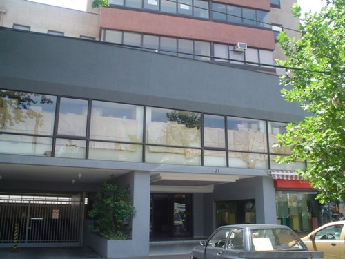 Edificio De Oficinas En Villaseca Esquina Irarrázaval