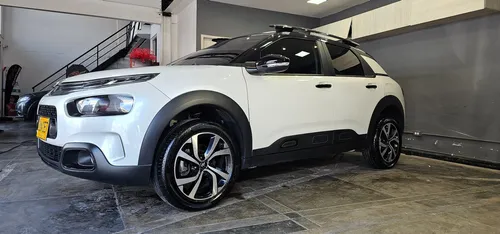 Citroën C4 Cactus 1.6 Shine Turbo Aut