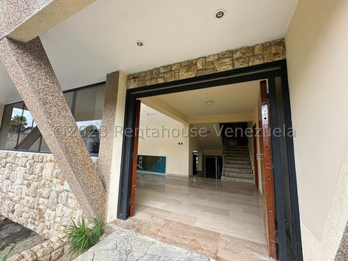 Casa En Venta En Lomas De La Lagunita De 500mtrs2