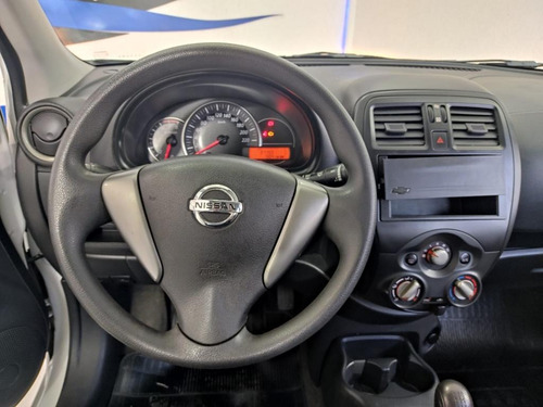 Imagem 3 de 5 de Nissan March S 1.0 12v Flex 5p