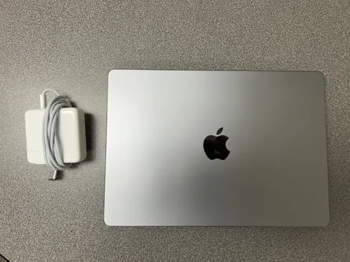 Macbook Pro M1, 2021, 14 Pol. 16gb Ram 512gb Ssd, 8c 14c Gpu Macbook Pro M1, 2021, 14 Pol. 16gb Ram 512gb Ssd, 8c 14c Gpu
