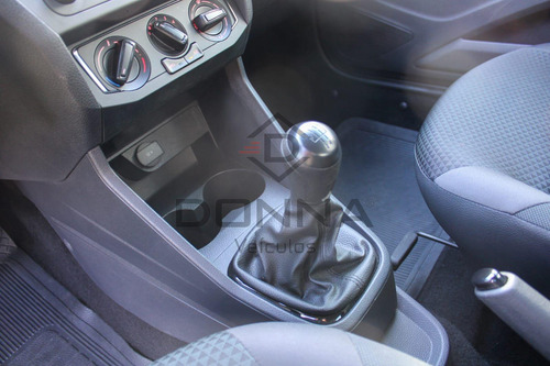 Volkswagen Voyage 1.0 Flex 12V 4p