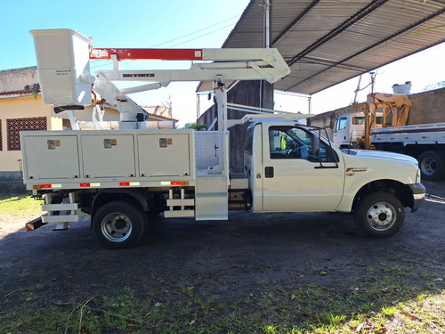 Ford F4000 4x4 Ano 2015 Cesto Aéreo R$ 210.000,00