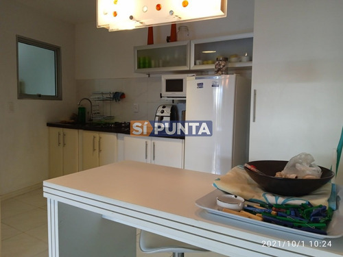 Imagen 7 de 15 de Se Vende Apartamento 2 Dormitorios Con Patio Exclusivo. Frente Al Mar