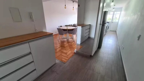 Departamento 3 Ambientes Sobre Av Libertador Vista A Los Clubes Y Al Río.