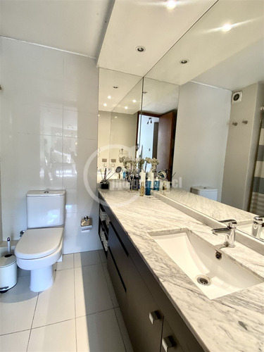 Departamento En Venta 2 Dorm. Con Jardín En Vitacura