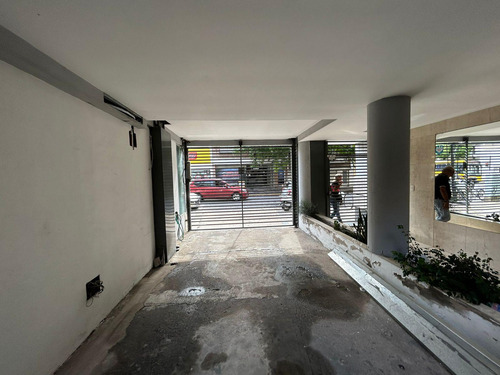 Venta Cochera Barrio Loudes Sanatorio De La Mujer
