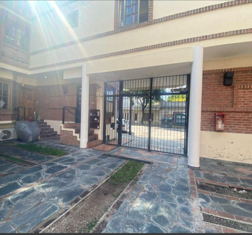 Dúplex En Venta - 2 Dormitorios 2 Baños - Cochera - 100mts2 - Parque Avellaneda