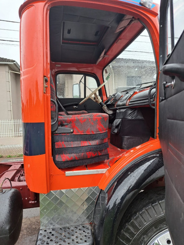 L-2213 3-eixos 6x4 Tora Florestal