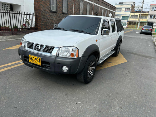 Nissan Frontier 2011  2.4 4x2 Aire Acondicionado