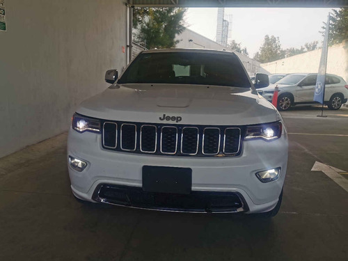 Imagen 2 de 15 de Jeep Grand Cherokee 2019 5p Limited 4x2 V6/3.6 Aut Nav