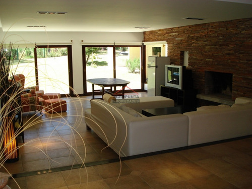 Casa En Punta Del Este, San Rafael | Agropunta Inmobiliaria Ref:5429- Ref: 5429