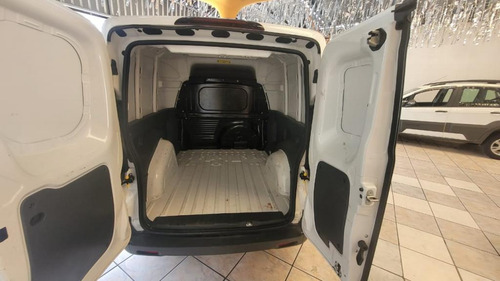 Imagem 5 de 9 de Fiorino Furgo Work. Hard 1.4 Flex 8v 2p