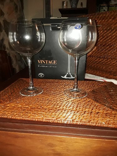 Copas De Cristal Vintage Y Set Descorchador De Vinos.